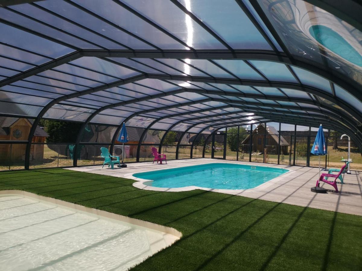 Camping " Le Grun De Chignore" Vollore-Ville Exterior photo